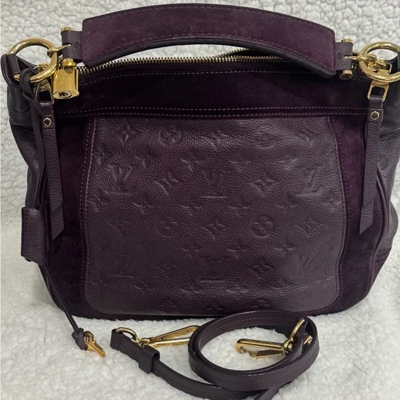 Louis Vuitton Elegant Purple Designer Women's Bag - Picture 1 of 10
